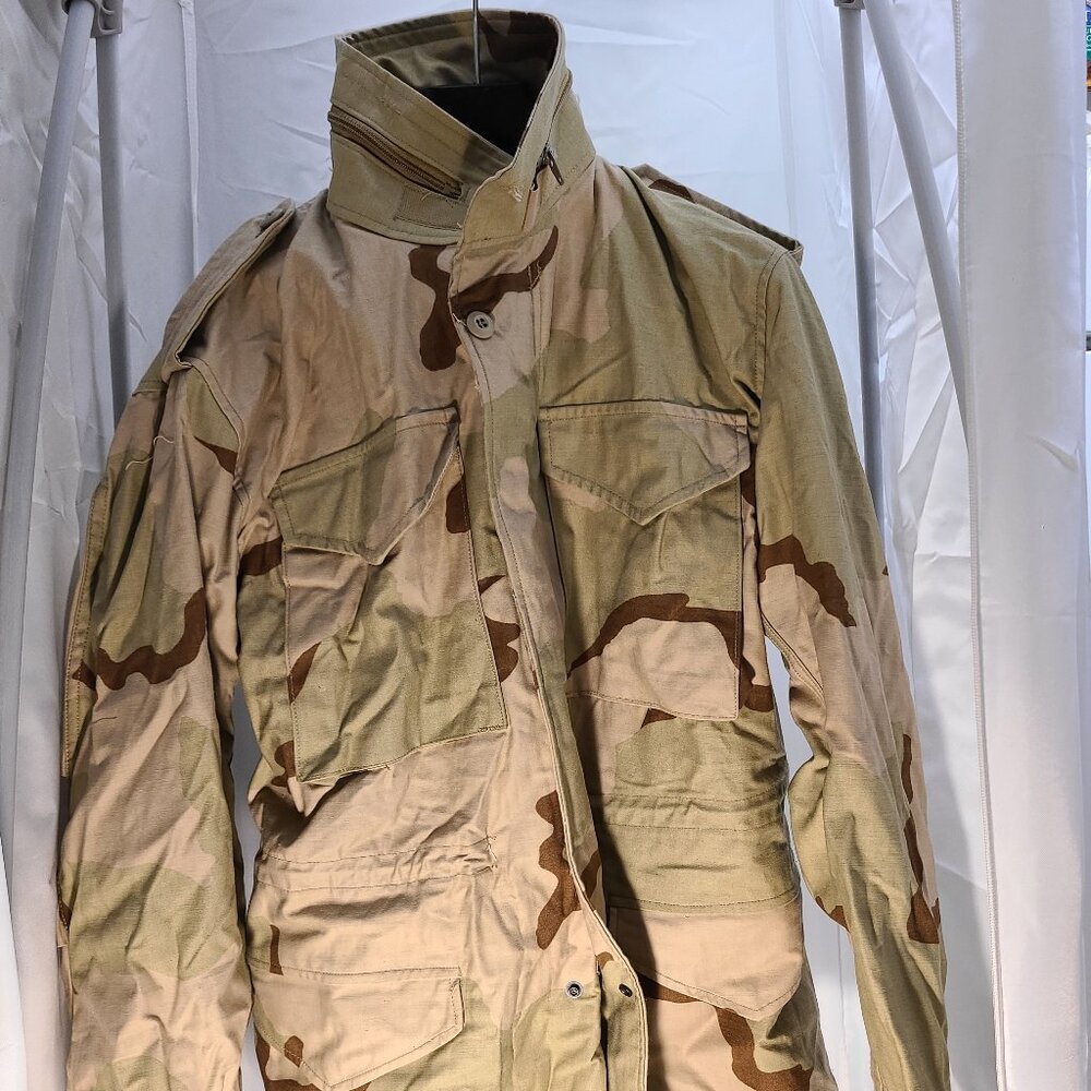 Genuine US army surplus m65 jacket in 3 colour tan DCU, size small reg+med reg